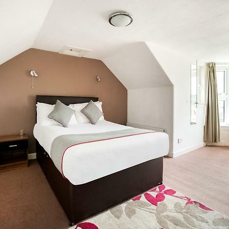 OYO Corner Hotel Carnoustie Eksteriør bilde