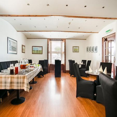 OYO Corner Hotel Carnoustie Eksteriør bilde
