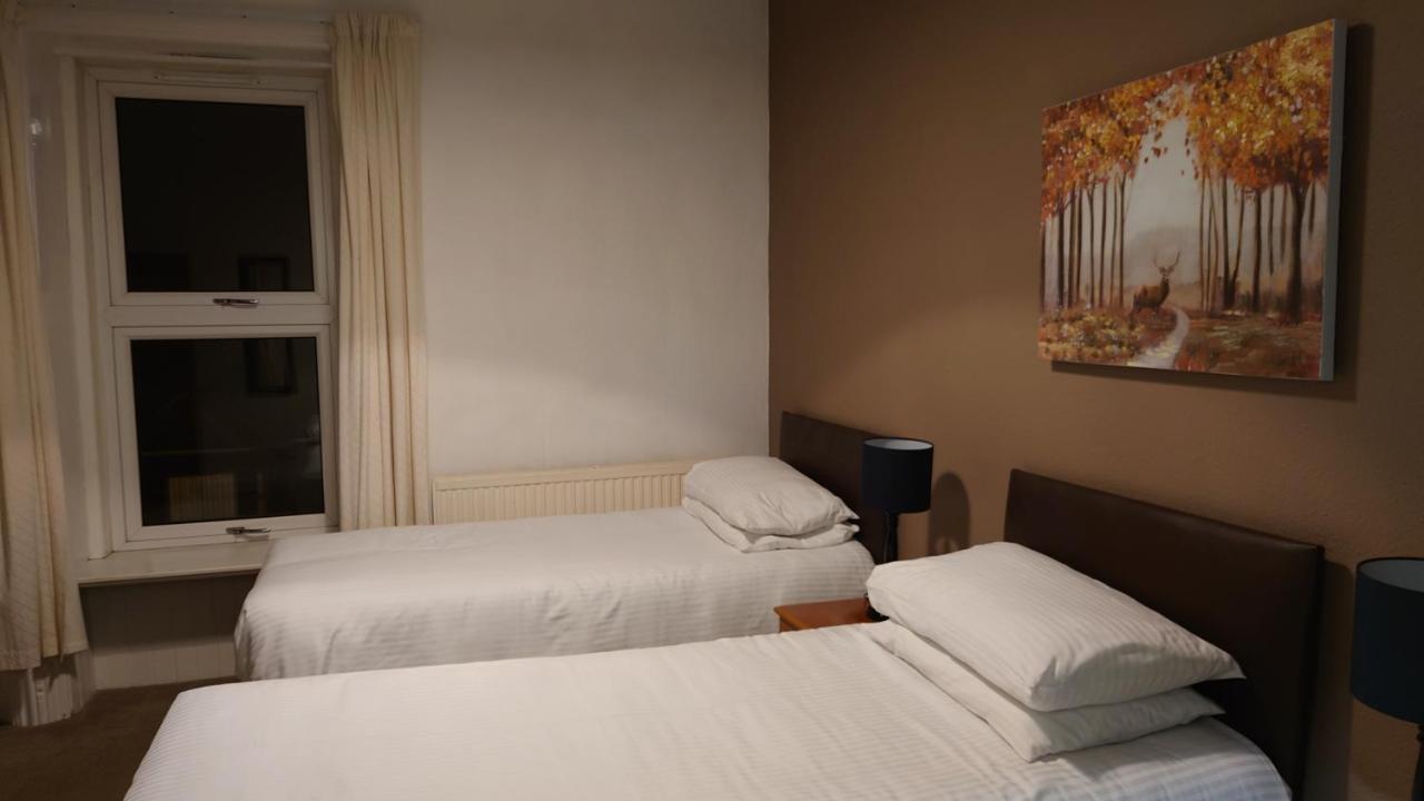 OYO Corner Hotel Carnoustie Eksteriør bilde