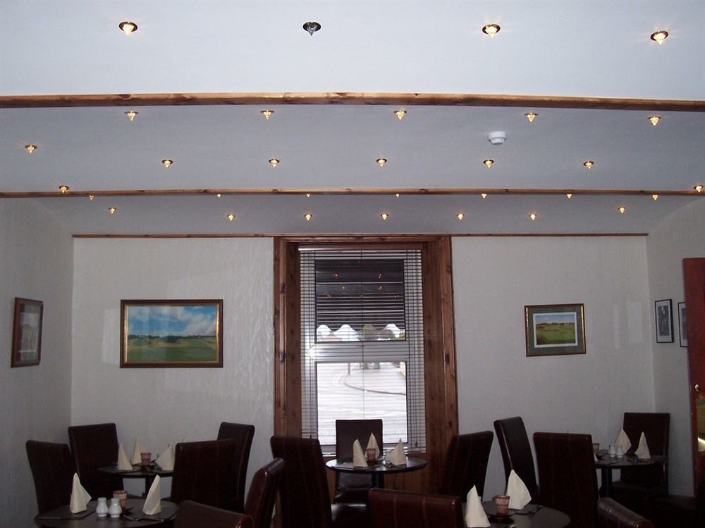 OYO Corner Hotel Carnoustie Eksteriør bilde