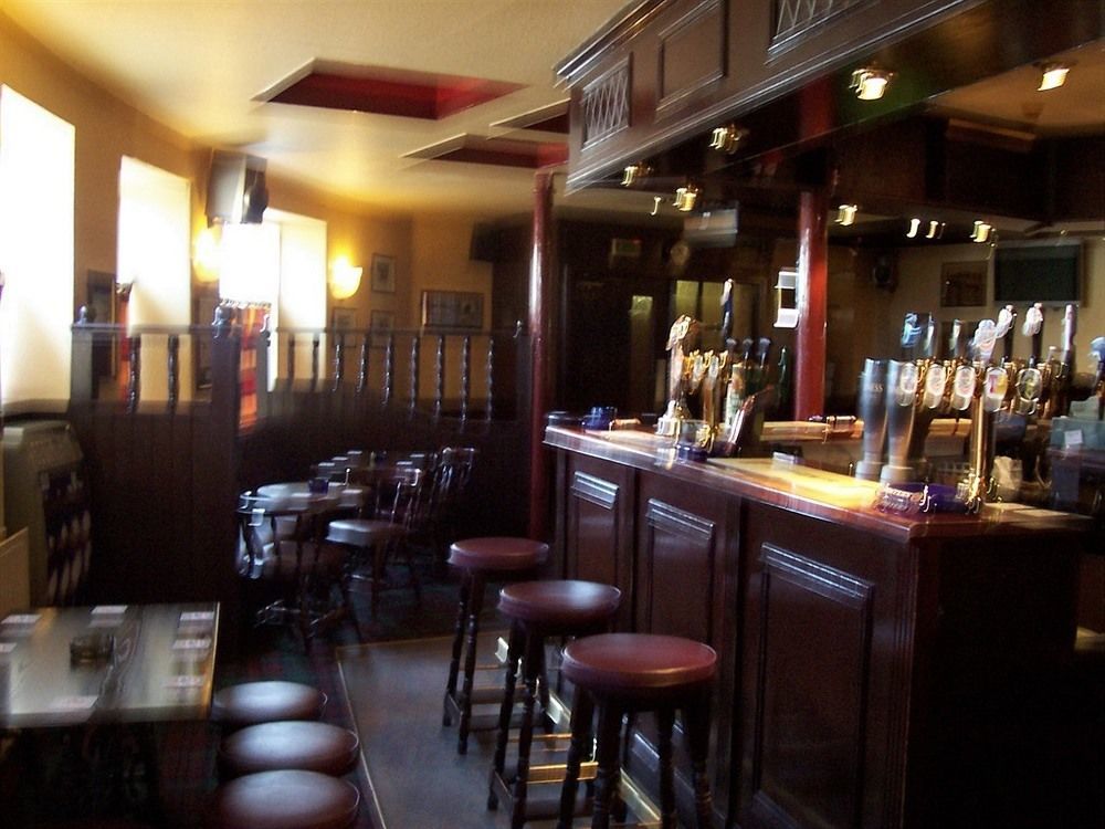OYO Corner Hotel Carnoustie Eksteriør bilde