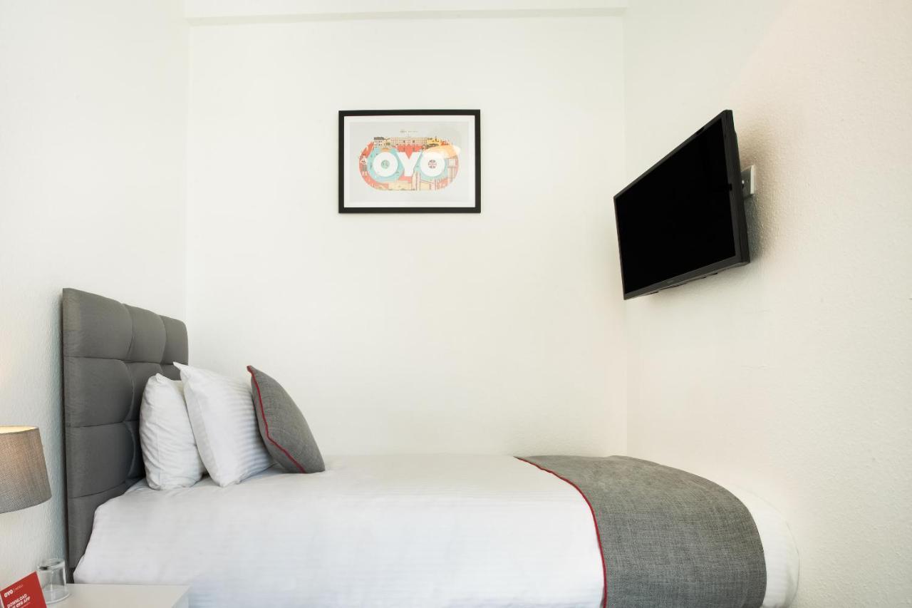 OYO Corner Hotel Carnoustie Eksteriør bilde