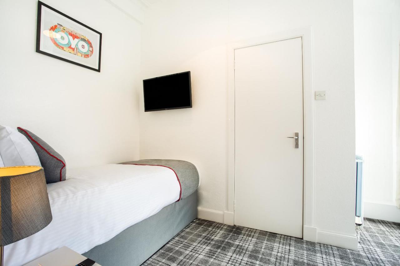 OYO Corner Hotel Carnoustie Eksteriør bilde